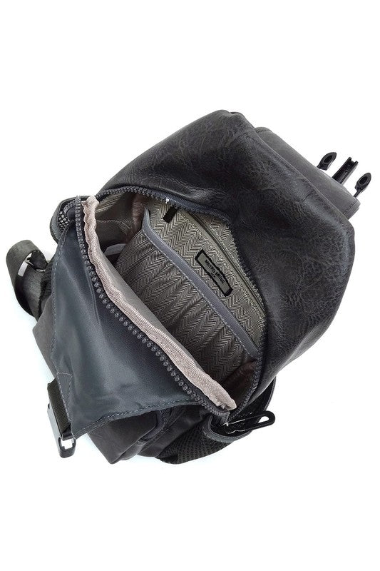 Casin Sling Bag