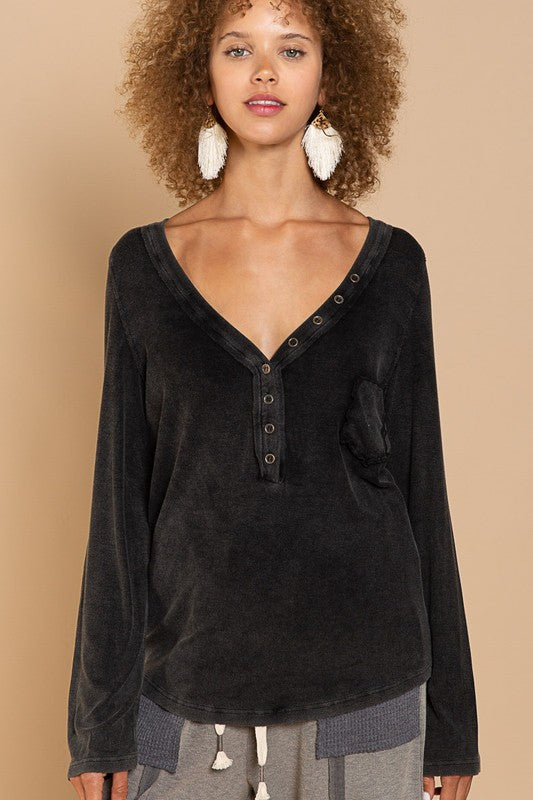 Cici V-neck Button Down Long Sleeve Top