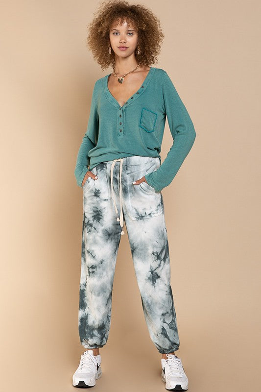 Cici V-neck Button Down Long Sleeve Top