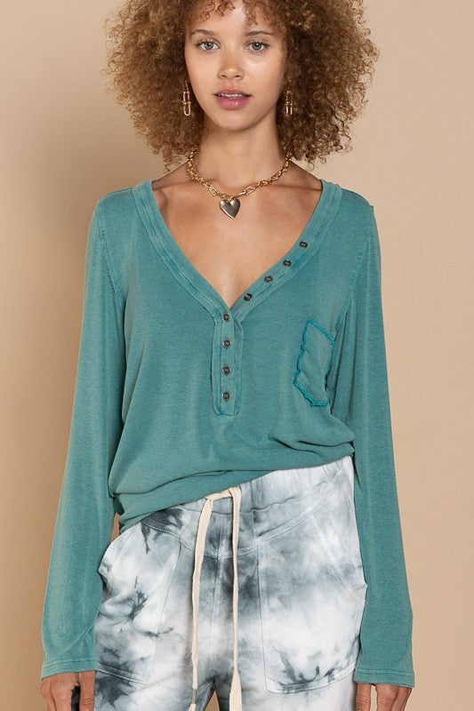 Cici V-neck Button Down Long Sleeve Top