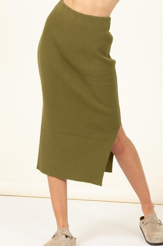 Fashionista High-Waist Ribbed Midi Skirt