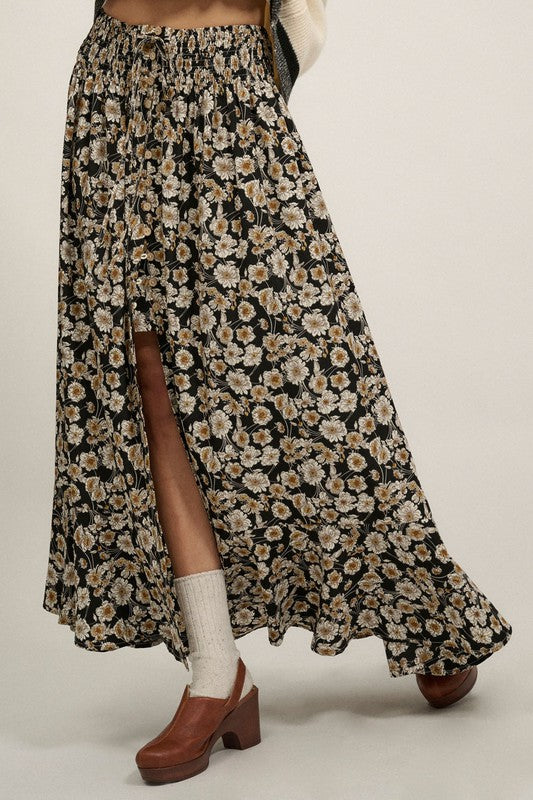 Giselle Floral Skirt || Black